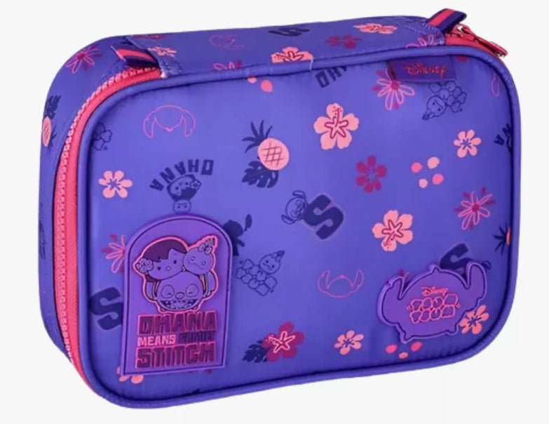 Kit Mochila Stitch + Estojo Escolar Juvenil Disney Tsum Tsum Violeta- Original Clio